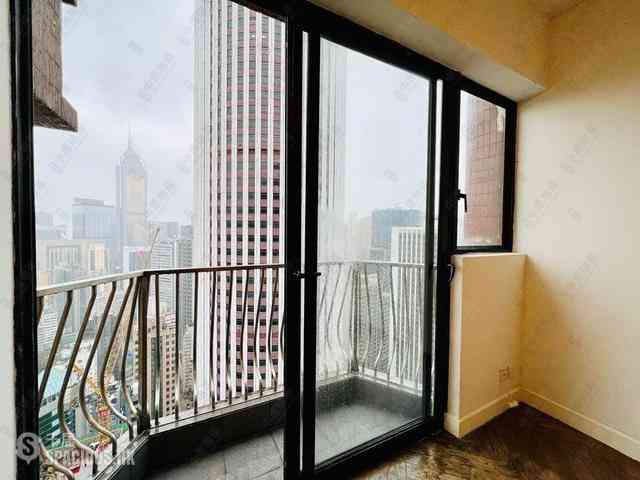 Mid Levels East - Camelot Heights 10