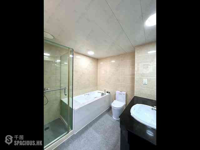 Mid Levels Central - Tregunter Tower 3 05