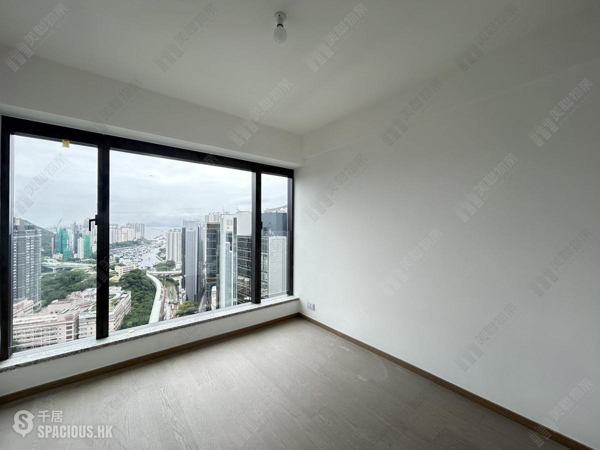 Wong Chuk Hang - The Southside Phase 3C Blue Coast II Tower 3 01