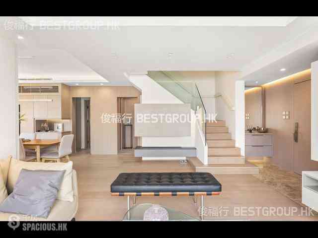 Mid Levels Central - Elegant Terrace 02