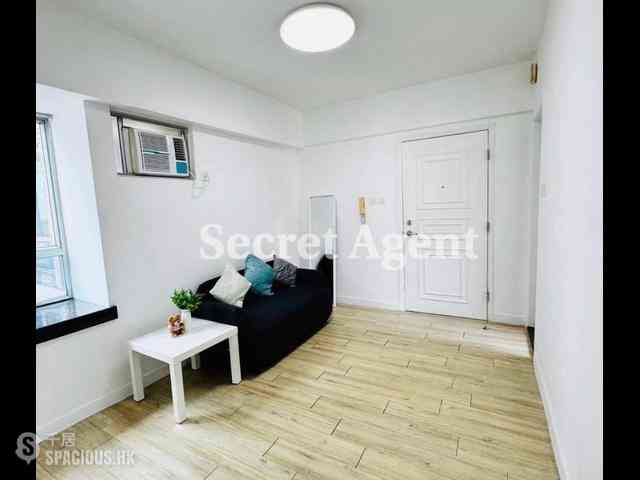Mid Levels Central - Windsor Court 03