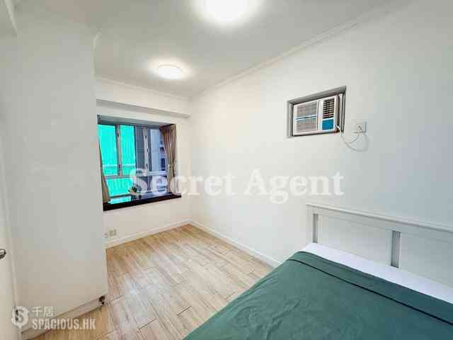 Mid Levels Central - Windsor Court 05
