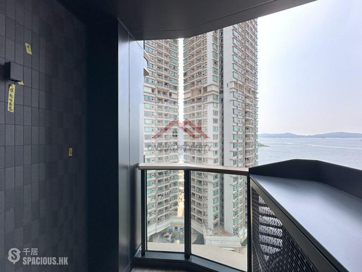 Kennedy Town - Kennedy Bay 01