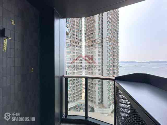 Kennedy Town - Kennedy Bay 01