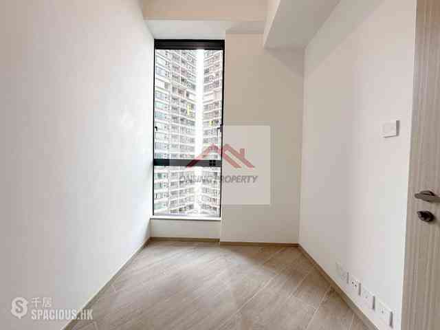 Kennedy Town - Kennedy Bay 05