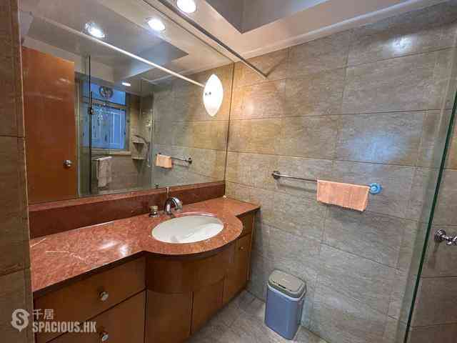 West Kowloon - The Waterfront Phase 1 Block 1 09