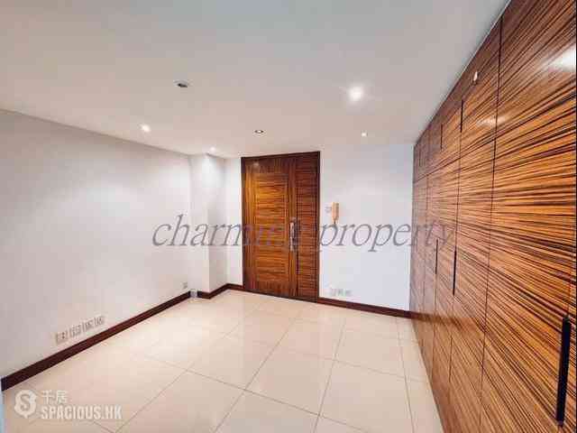Happy Valley - King Cheung Mansions 04