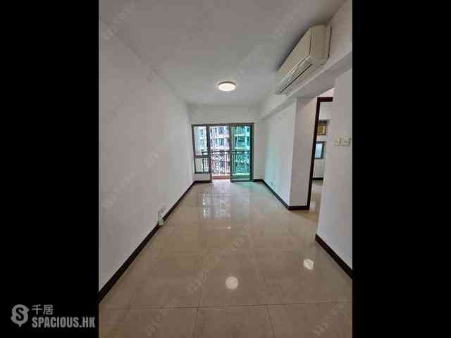 Kennedy Town - The Merton 01