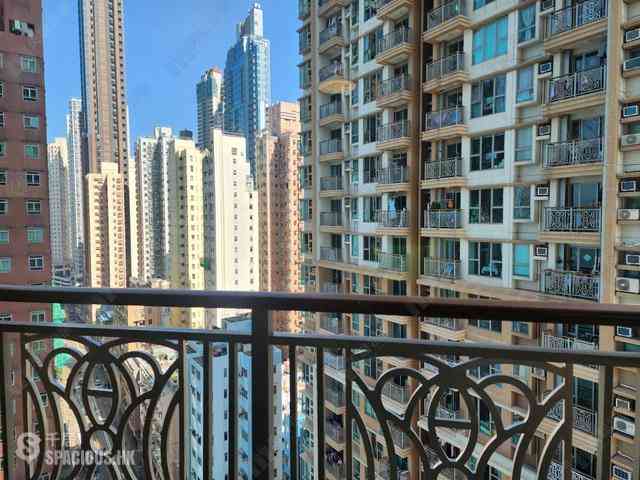 Kennedy Town - The Merton 05