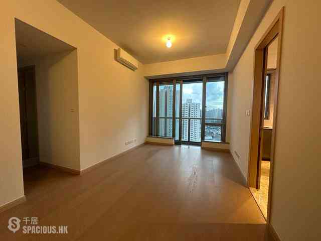 Wong Chuk Hang - The Southside Phase 2 La Marina Tower 2A 02