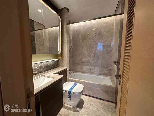 Wong Chuk Hang - The Southside Phase 2 La Marina Tower 2A 06