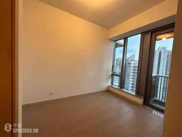 Wong Chuk Hang - The Southside Phase 2 La Marina Tower 2A 07