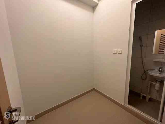 Wong Chuk Hang - The Southside Phase 2 La Marina Tower 2A 10