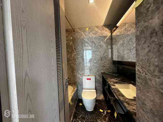 Wong Chuk Hang - The Southside Phase 3C Blue Coast II Tower 3 06