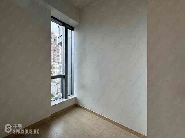 Sai Ying Pun - Upper Manor 04