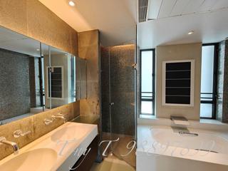 Mid Levels Central - 11, Macdonnell Road 07