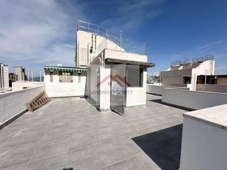 Mid Levels Central - Elegant Terrace 14