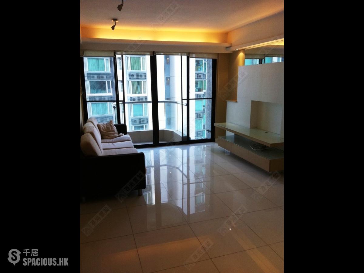 Tai Hang - Ronsdale Garden 01