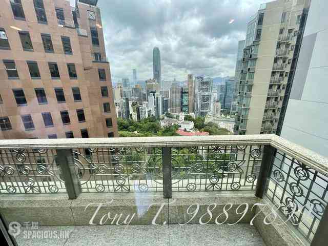 Mid Levels Central - 3, MacDonnell Road 01