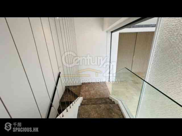 Repulse Bay - The Beachfront 05