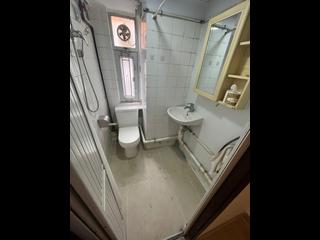 Sai Ying Pun - 147-149, Des Voeux Road West 03