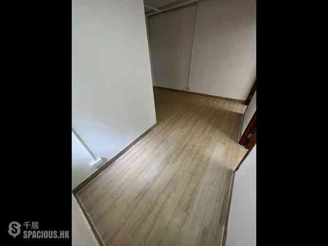 Sai Ying Pun - 147-149, Des Voeux Road West 04