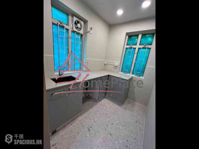 Sai Ying Pun - 9, Centre Street 03