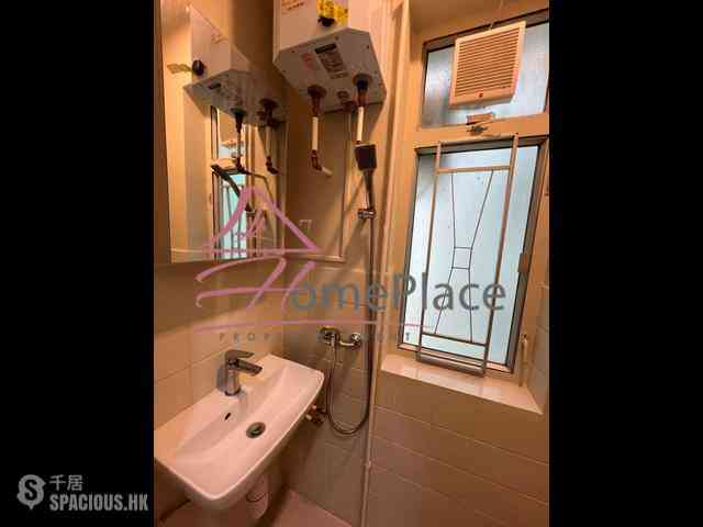 Sai Ying Pun - 9, Centre Street 06