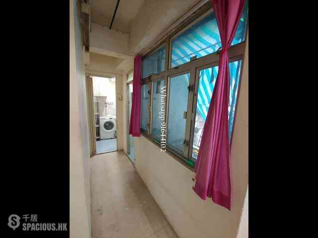 Sai Ying Pun - Yue Tak House 09