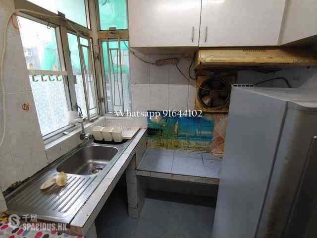 Sai Ying Pun - Yue Tak House 15