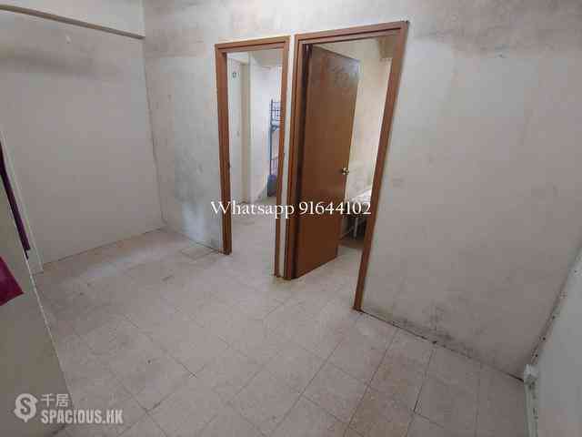 Sai Ying Pun - Yue Tak House 02