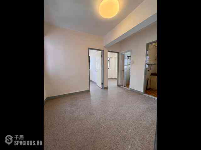 Mong Kok - Kam Wah Building Block B 02
