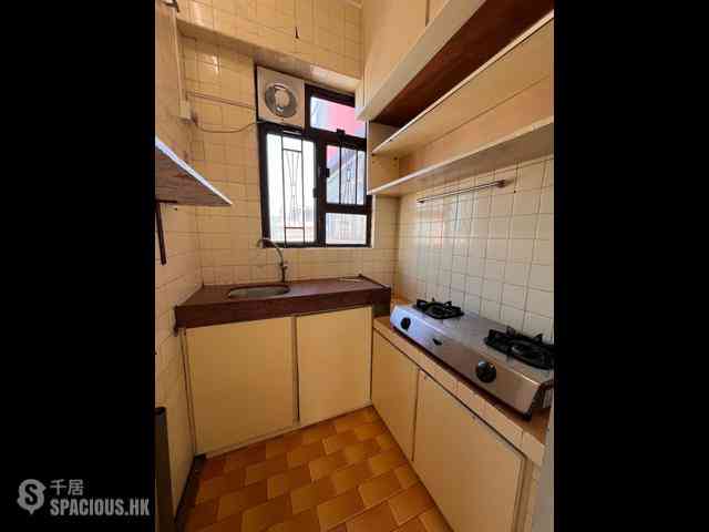 Mong Kok - Kam Wah Building Block B 07