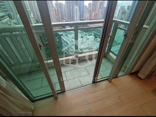 Sai Ying Pun - Centre Place 06