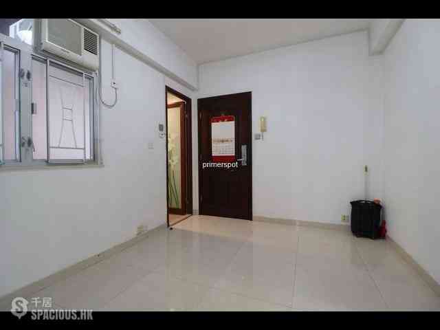 Wan Chai - Hay Wah Building Block A 06