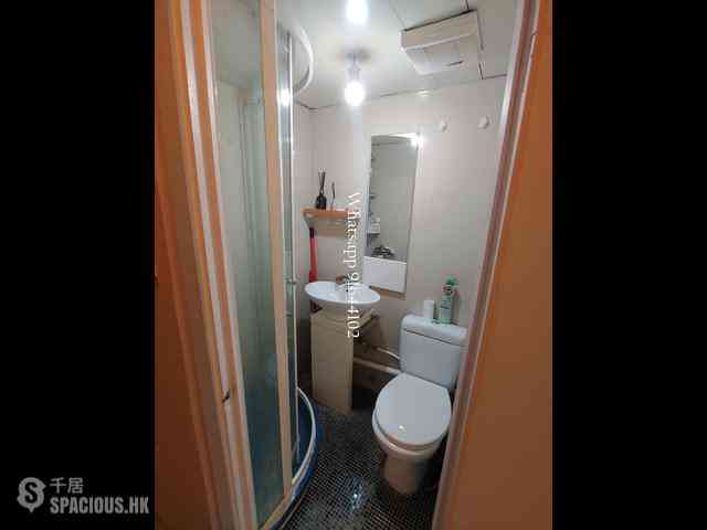 Sheung Wan - Hang Fat Building 09