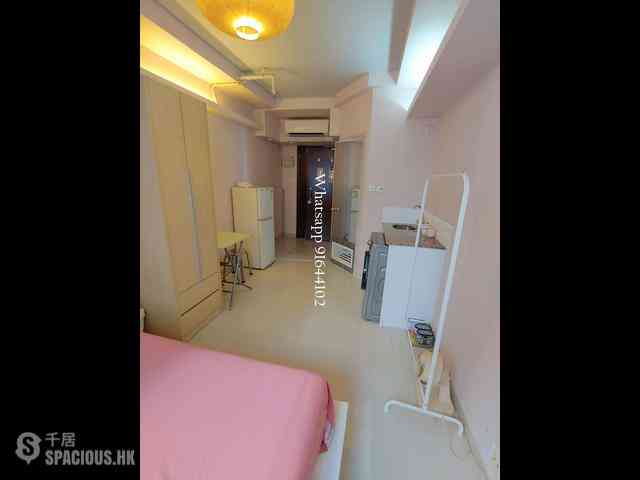 Sheung Wan - Hang Fat Building 20