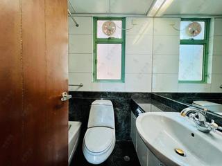 Wan Chai - Royal Court 10