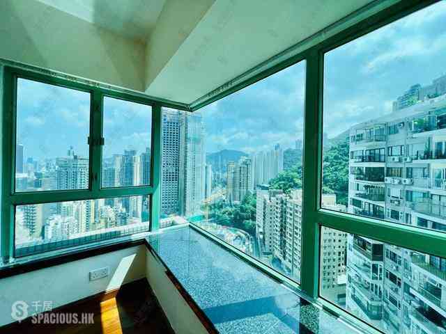 Wan Chai - Royal Court 11