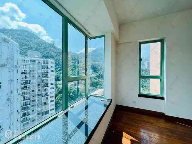 Wan Chai - Royal Court 12