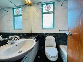 Wan Chai - Royal Court 14