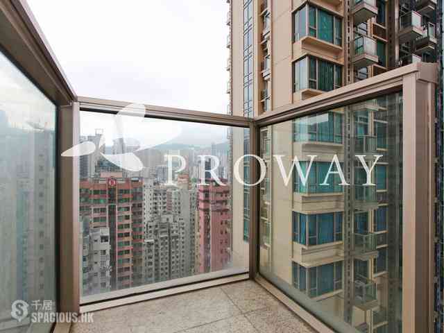 Wan Chai - The Avenue 03