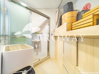 Tai Hang - Y.I 12