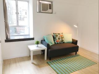 Mid Levels Central - Windsor Court 03