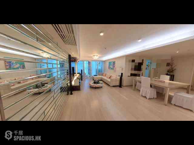 Wan Chai - Phoenix Court Block 3 01