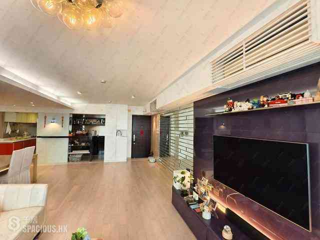 Wan Chai - Phoenix Court Block 3 06