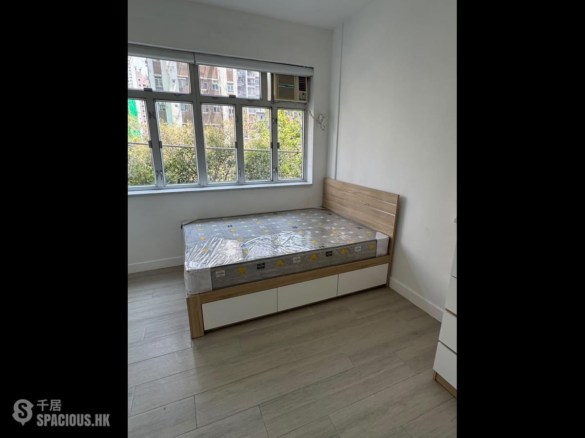 Sai Ying Pun - 25, High Street 01