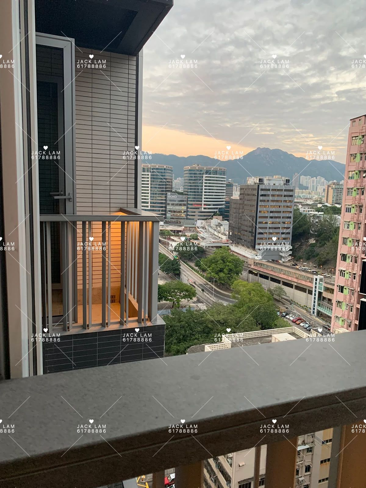 Mong Kok - Skypark 01