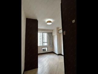 Wan Chai - Phoenix Court Block 1 03