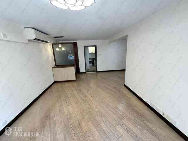 Wan Chai - Phoenix Court Block 1 13